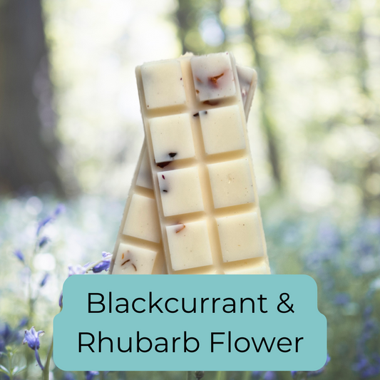 Blackcurrant & Rhubarb Flower Snap Bar