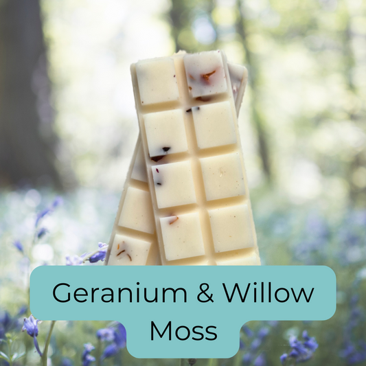Geranium & Willow Moss Snap Bar