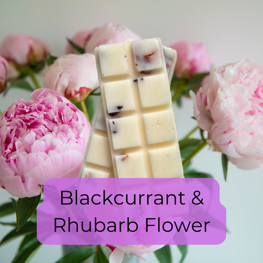 Blackcurrant & Rhubarb Flower Snap Bar